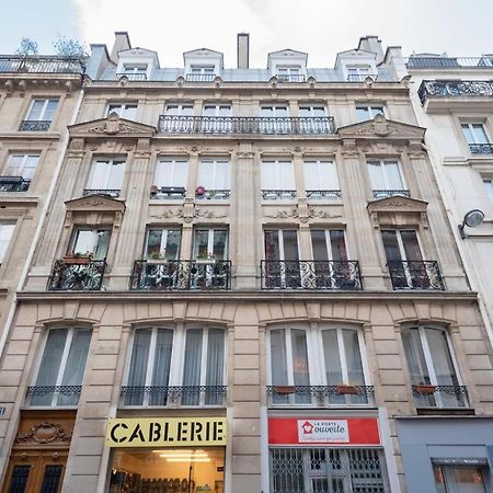 Studio Near Le Moulin Rouge And Montmartre Париж Екстериор снимка
