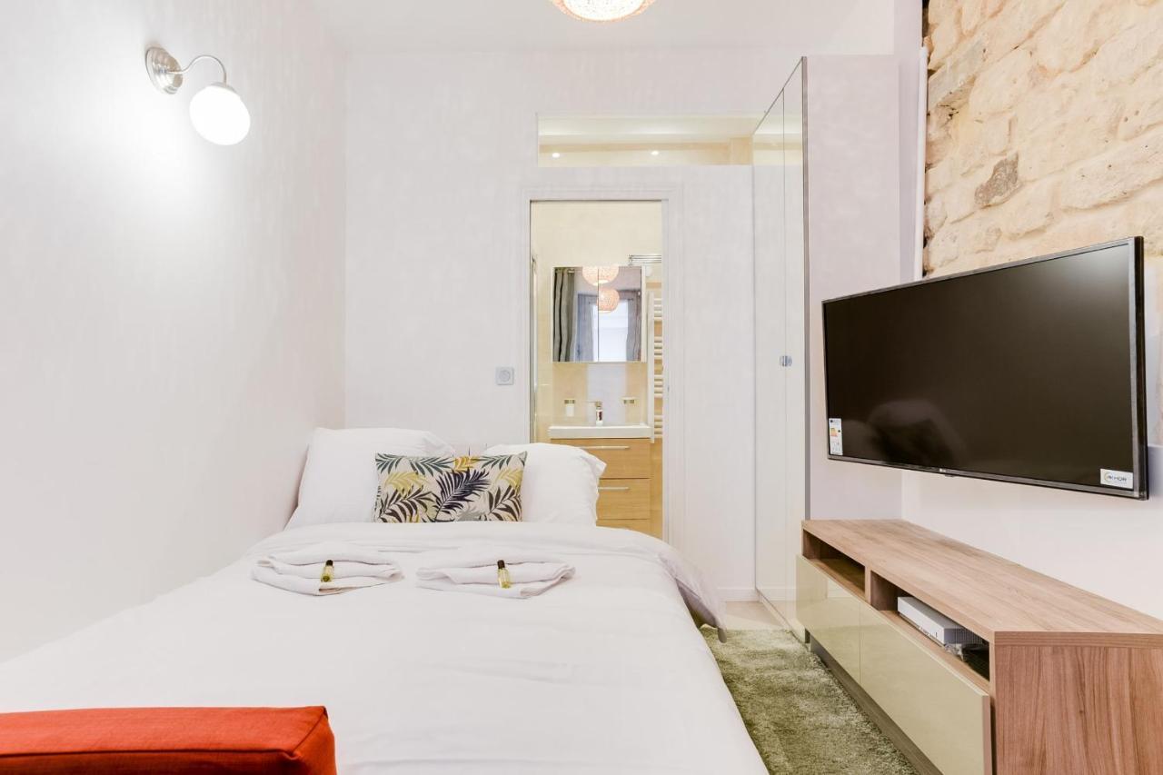 Studio Near Le Moulin Rouge And Montmartre Париж Екстериор снимка