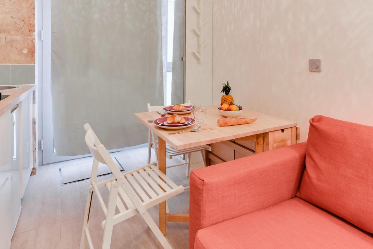 Studio Near Le Moulin Rouge And Montmartre Париж Екстериор снимка