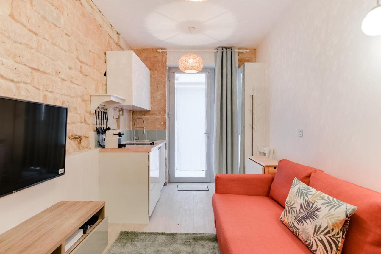 Studio Near Le Moulin Rouge And Montmartre Париж Екстериор снимка