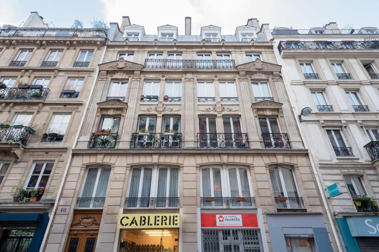 Studio Near Le Moulin Rouge And Montmartre Париж Екстериор снимка